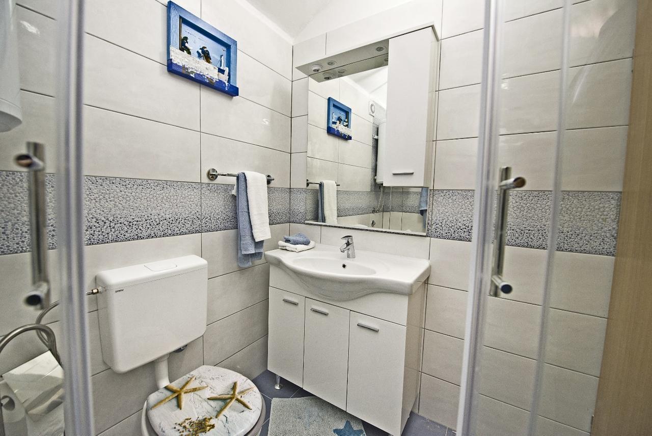 Holiday Home Listesi 1 Трогир Экстерьер фото